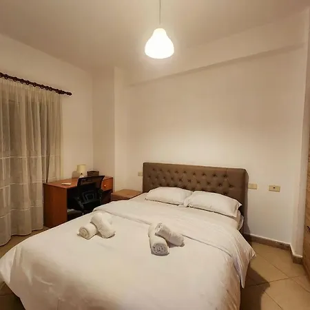 Logos 2 Bedroom Flat W/ Self Check In Apartment Tirana